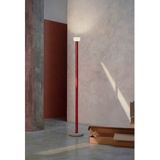 LUMINARIA-DE-PISO-FLOS-BELLHOP-DESIGNER-EDWARD-BARBER-E-JAY-OSGERBY-